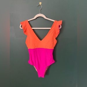 Summersalt swim suit. NWT
